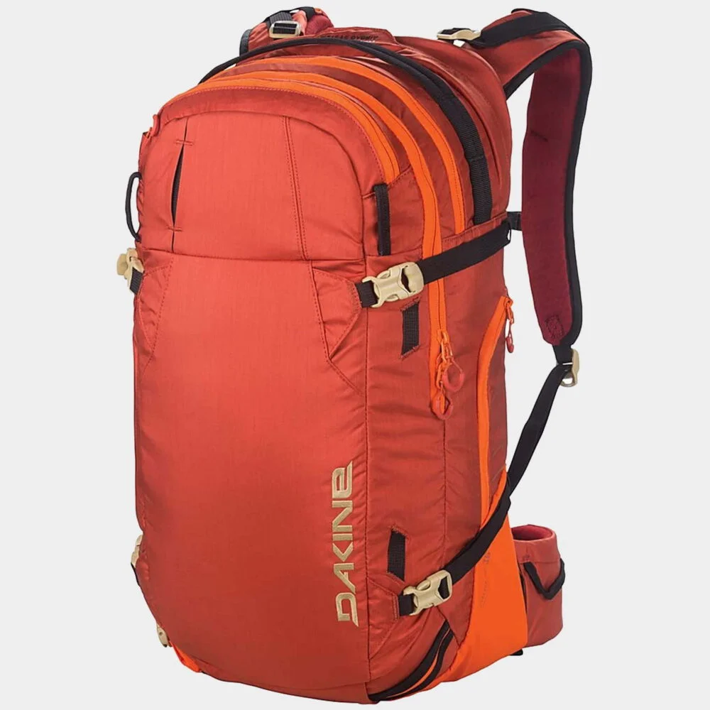 Sac à dos Dakine Poacher 36L disponible en location chez Splitboard QC